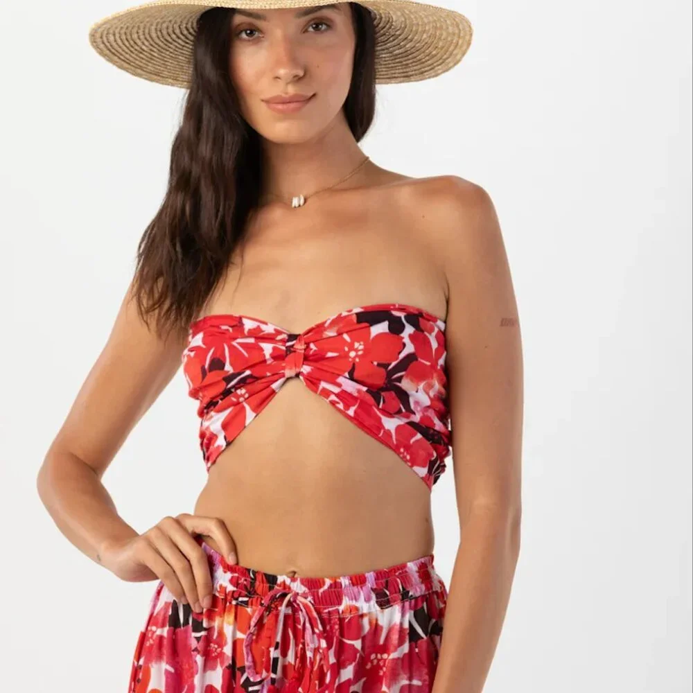 🌺 Tiare Hawaii Floral Smocked Crop Top - M/L